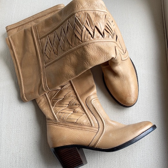 FOSSIL TAN LEATHER KNEE HIGH BOOT